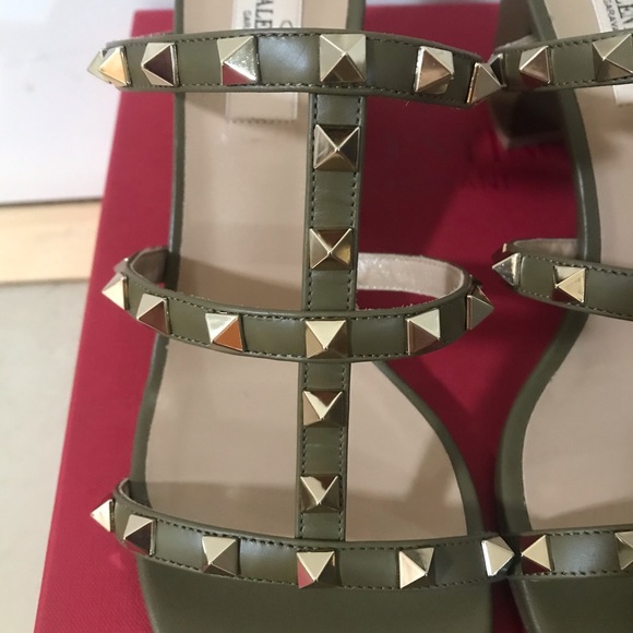 Valentino Garavani Rockstud Caged Slide Sandals - Picture 5 of 10
